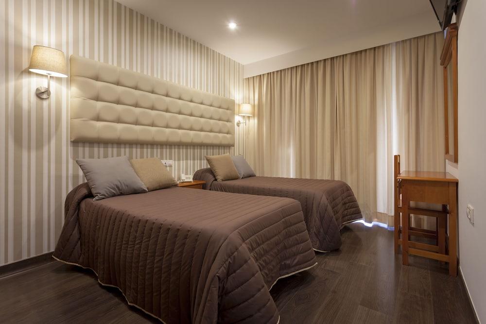 מרידה Hotel Rambla Emerita, Centro Ciudad מראה חיצוני תמונה