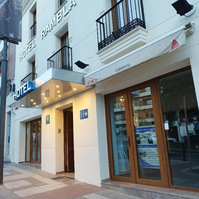 מרידה Hotel Rambla Emerita, Centro Ciudad מראה חיצוני תמונה