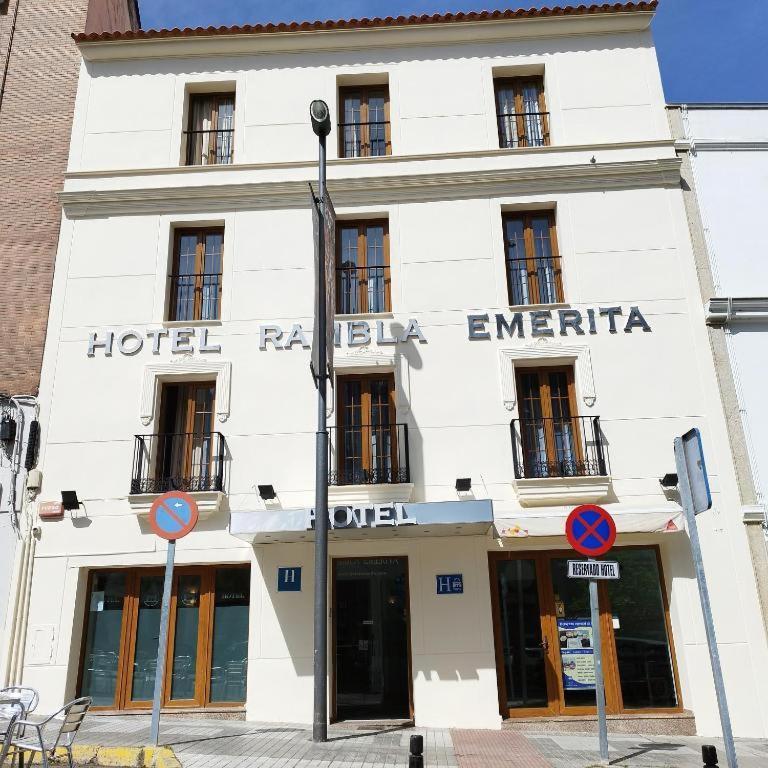 מרידה Hotel Rambla Emerita, Centro Ciudad מראה חיצוני תמונה