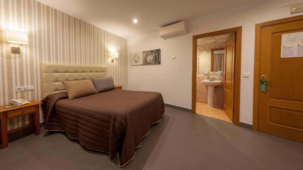 מרידה Hotel Rambla Emerita, Centro Ciudad מראה חיצוני תמונה
